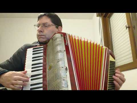 João puxa carreta