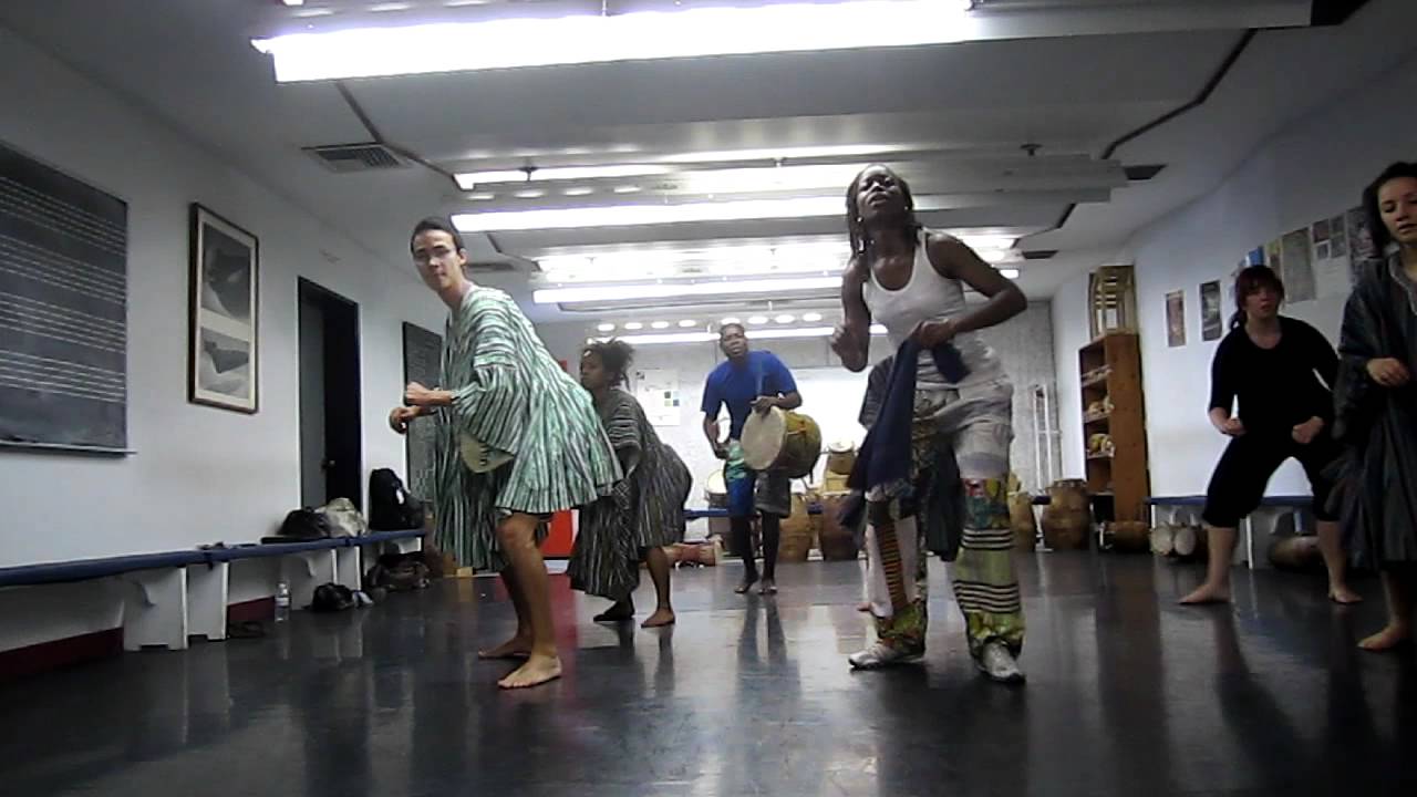 Praise Dance - Sulley Imoro