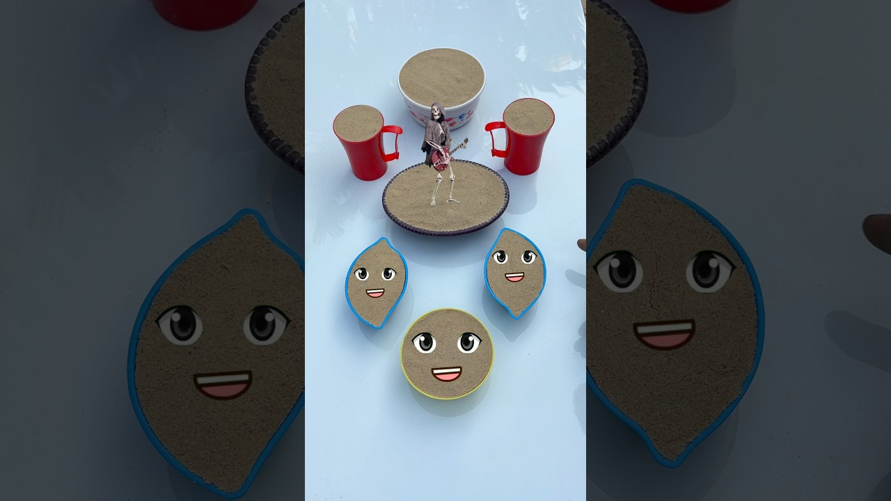 Satisfying Kinetic Sand Emoji Faces Making 😍 | Oddly Satisfying ASMR