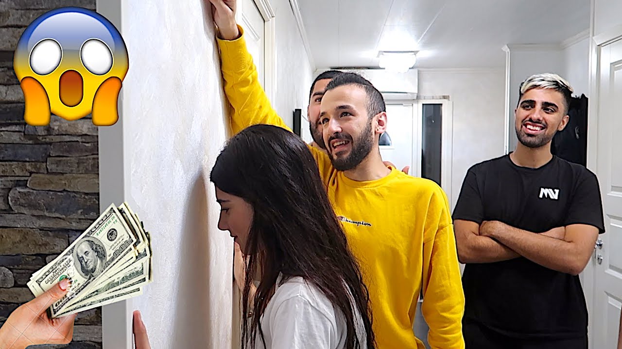 اضرب رأسك بالحيط تاخذ 1000$ دولار.