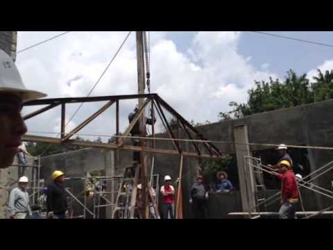 Watch the video for 101 P Anunciemos La Verdad Del Reino