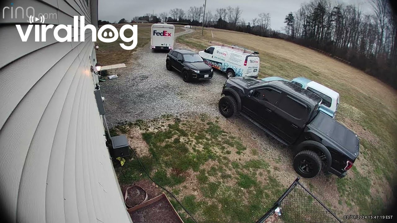 FedEx Driver Backs Into Parked Vehicle || ViralHog - YouTube