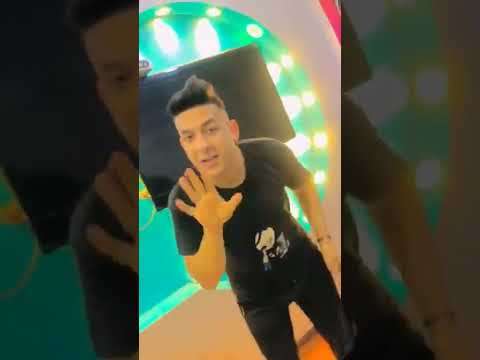 يا زميلي بتخونك وبتقول لي تعال عايزاك