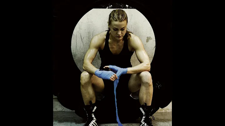Knock-out victory of Nicole Wesner 10th pro fight ...