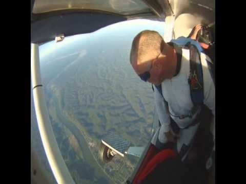 Peanut's 100th Skydive