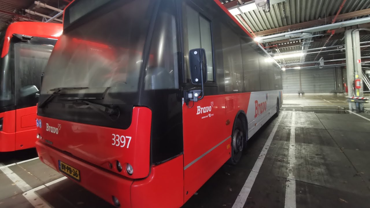 Rondje Eindhoven met Buschauffeur Mark en Demien door Eindhoven en omgeving l Bravo