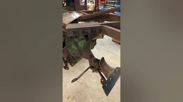 John Deere HS plow bottoms explained. How to tell if you've got a 14 versus 16 inch High Speed