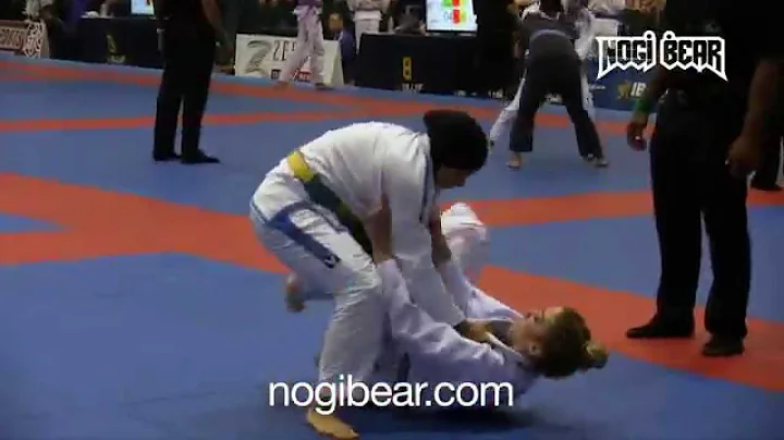 IBJJF NY Summer Open 2014  Julie Manasse vs Nancy ...