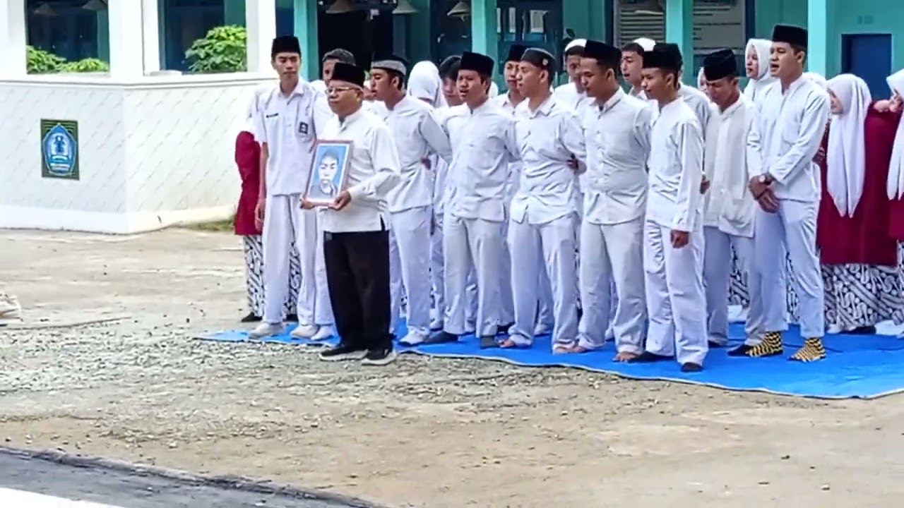 Terharu..Tampilan Terakhir Kelas XII F4 Siswa SMAN 6 Kerinci Acara Tabligh Akbar Menyambut Ramadhan