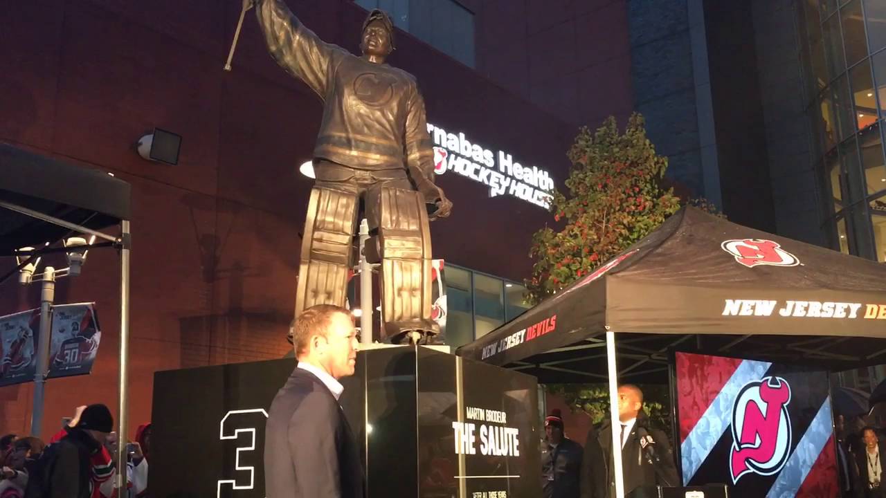 martin brodeur statue