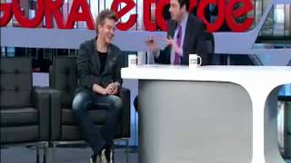 Michel Telo sings Adele in Brazilian TV Show