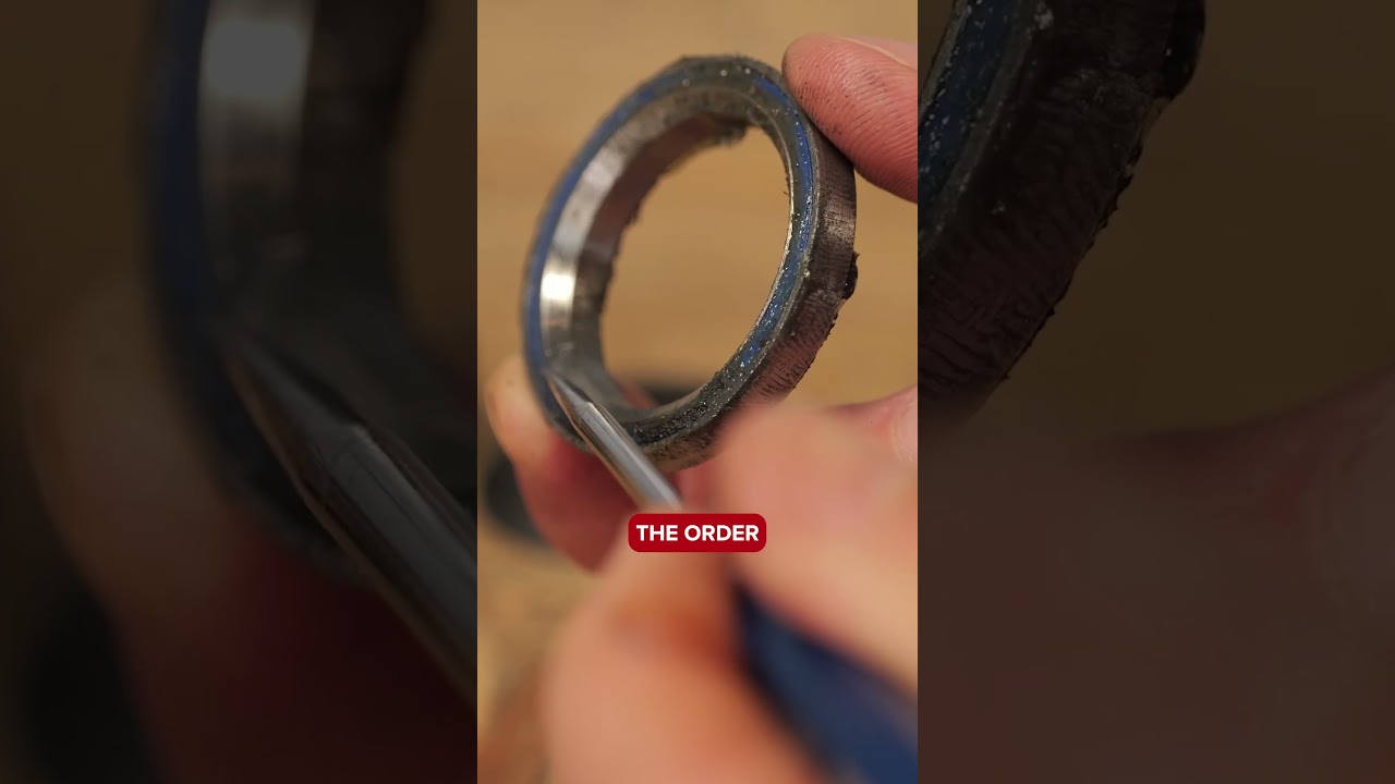 Быстро...Как снять подшипник рулевой колонки? ⚙️