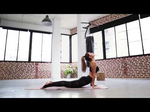 Aprende yoga con Aida Artiles (I) | Elle España
