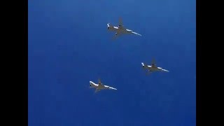 Су-22 бомбардировщики над моим домом на парад Победы