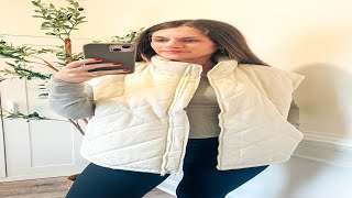 Zeagoo Womens Oversized Puffer Vest Zip Up Stand Collar Lightweight Sleeveless Warm Outerwear Padded