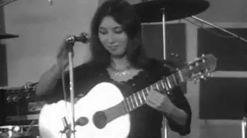 Shuly Nathan   - Yerushalayim shel zahav    (live ...