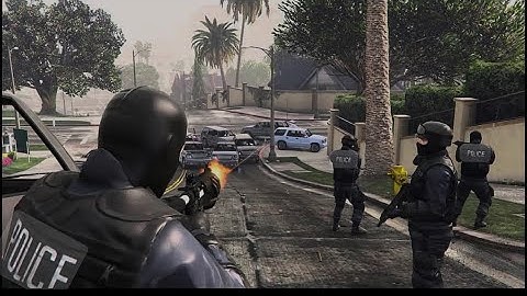 If You PUNCH A COP and Then SWITCH Characters in GTA 5