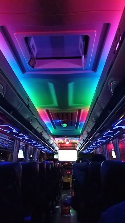 lampu disko didalam bus
