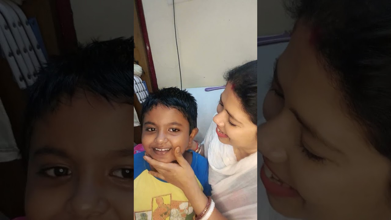 বাবাই ওর মায়ের সাথে এটা দেখতে ব্যস্ত যে ঠোঁটের 💄 💋 lipstick কেন ওঠেনা।ছেলের সাথে কাটানো এই সময়