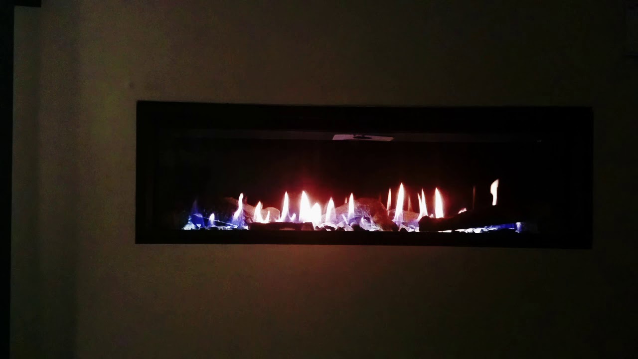 Live FIre Display Valor L2 Splitwood and Fluted Black Liner - YouTube