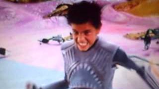 Sharkboy [Taylor Lautner] scream.