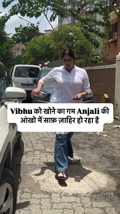 Anjali Anand at Vibhu K Raghave house for antim darshan #anjalianand #spotted #e24