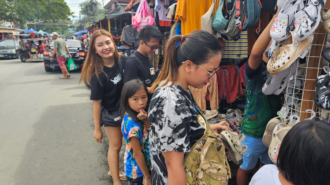 PINAG SHOPPING NAMIN SI LJ