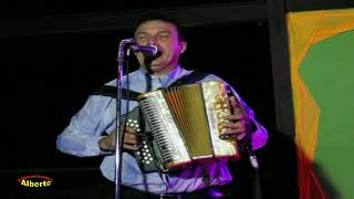 EDWIN MARTINEZ Tema  Déjame gozar la vida