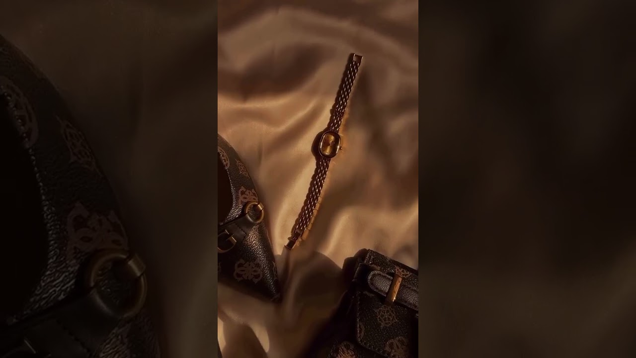 Embrace elegance with this stunning abaya outfit