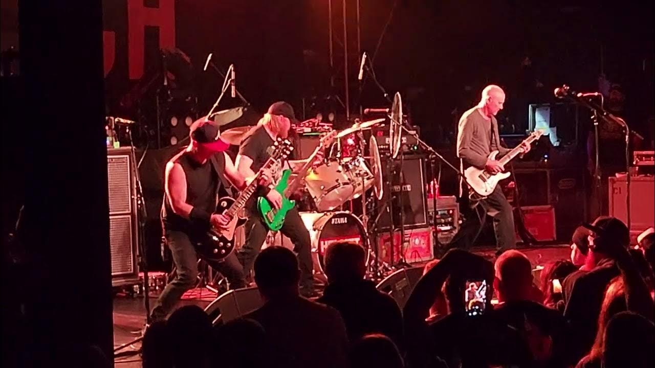 Helmet, Unsung YouTube