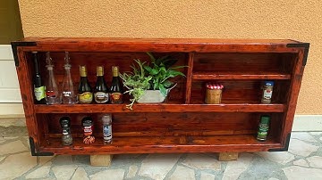 Pallet wood spice rack. DIY woodwork project.