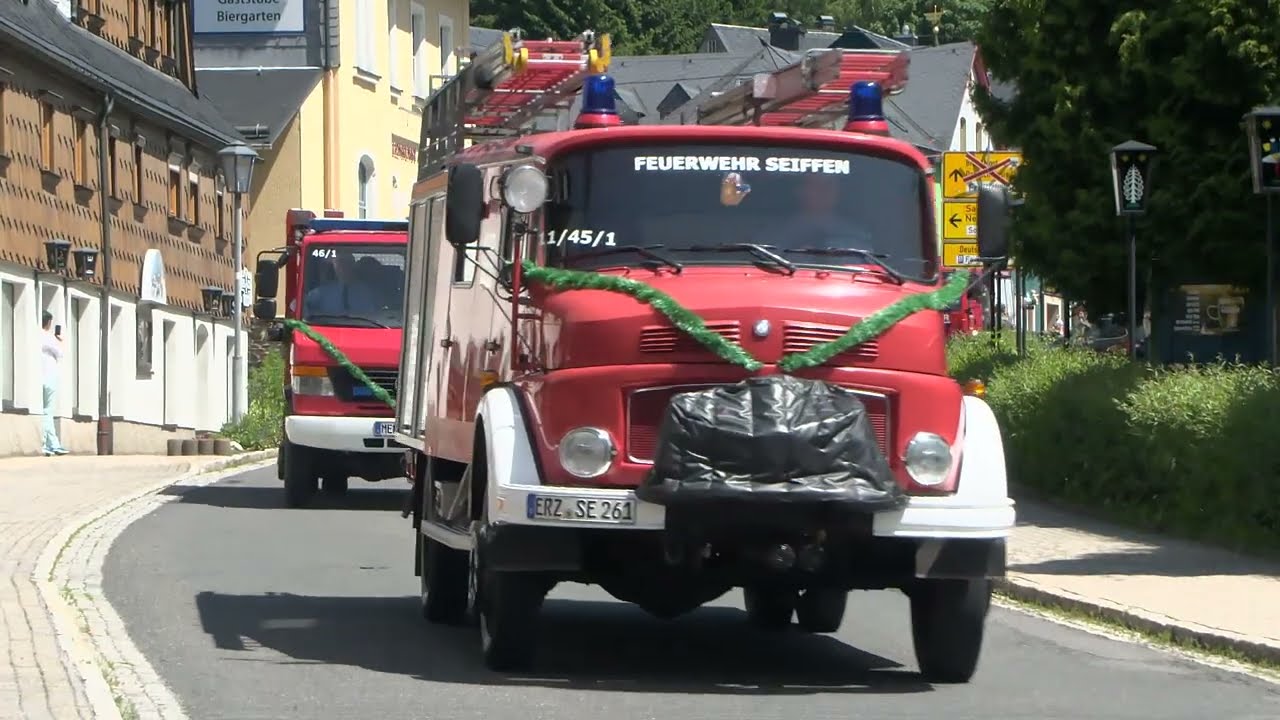 Fahrzeugkorso  anläßlich der 150 Jahrfeier der FF Seiffen
