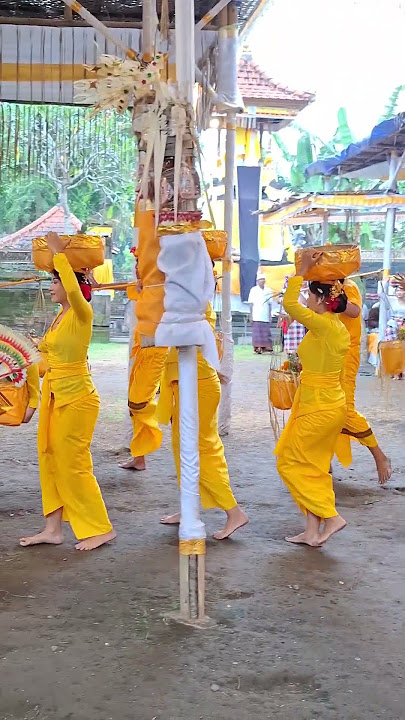 Sesolahan Nyenuk Kuning, Serangkaian Karya Agung Pura Dalem Maya