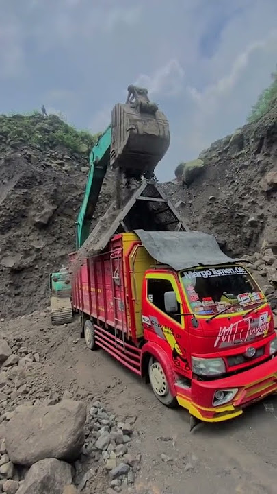 Truck KONTEN di buat kerja😱 juragannya loss #short