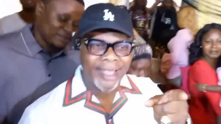 MOMENT FAMILY AND FRIENDS SURPRISE YINKA QUADRI TO HIS 63RD BIRTHDAY PARTY