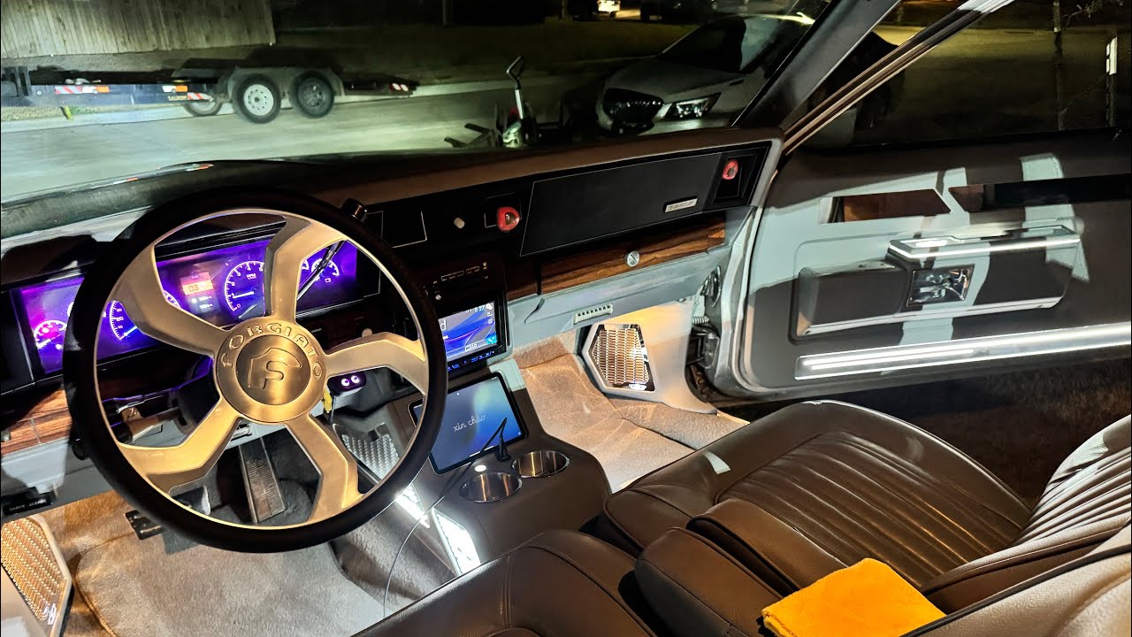 Box Chevy 10% INTERIOR FINALLY FINISHED