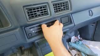 84-88 Toyota Pickup Hilux climate control panel replacement by Jonny Wonderland 37 views 3 weeks ago 5 minutes, 28 seconds