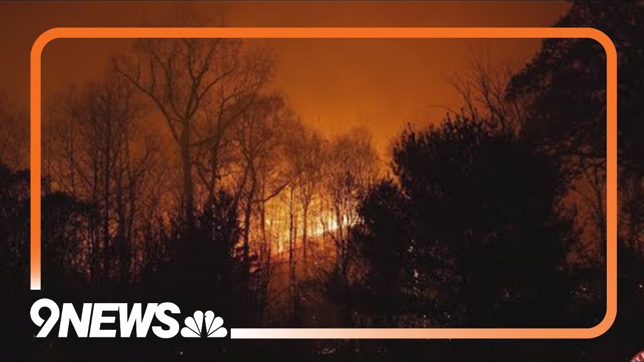 Fire crews on both US coasts battle wildfires - YouTube