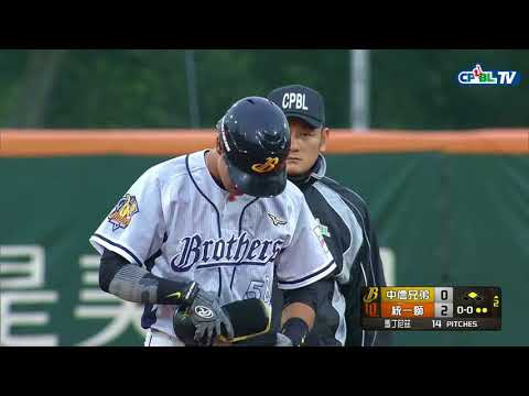 04/07 兄弟 vs 統一 二局上，曾陶鎔擊出三壘方向車布邊二壘安打