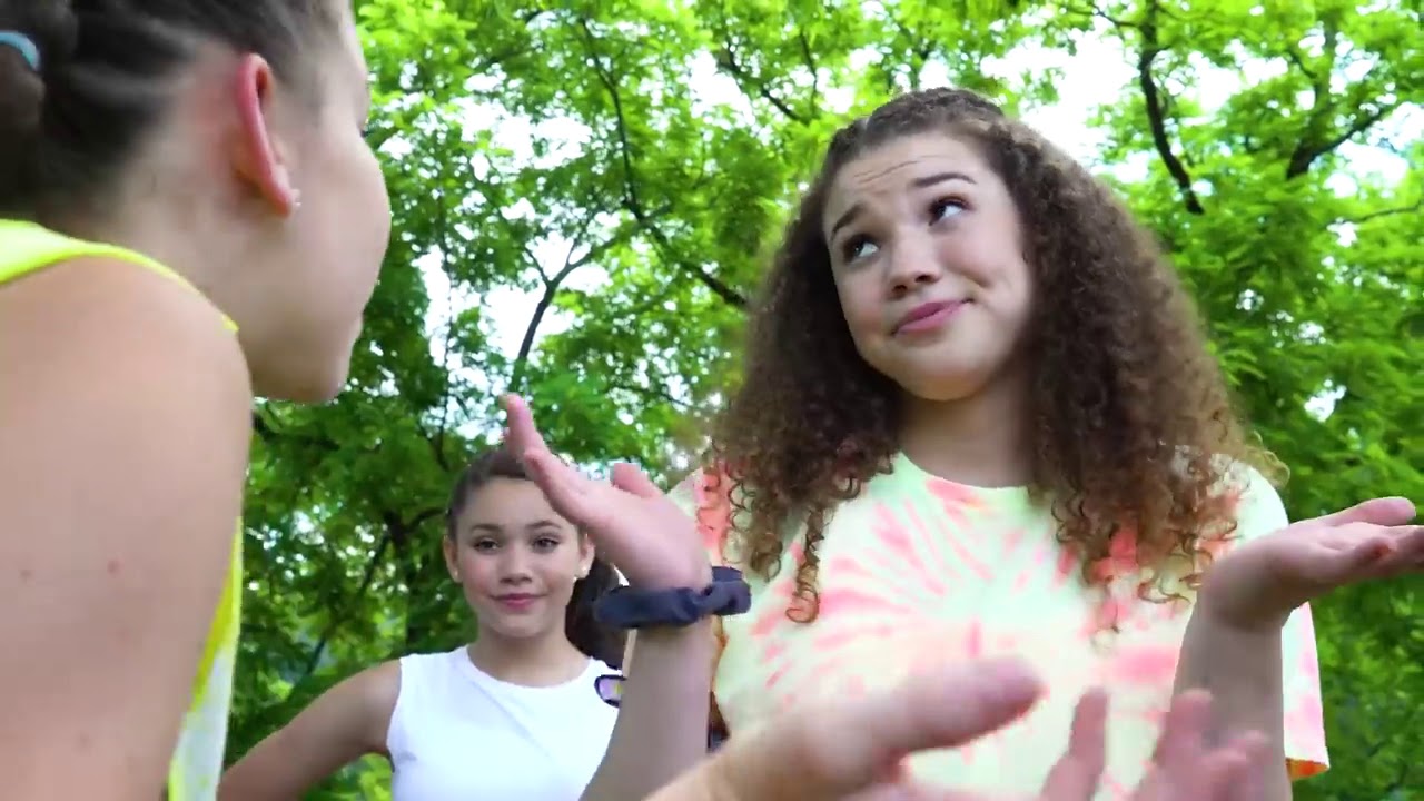 Haschak Sisters Anything You Can Do I Can Do Better Lyrics دیدئو Dideo