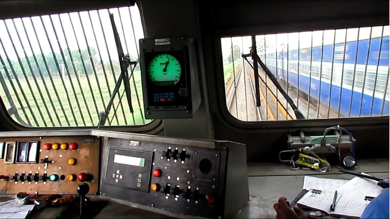 WAP7 Footplate under heavy downpour || zero visibility || INDIAN RAILWAYS