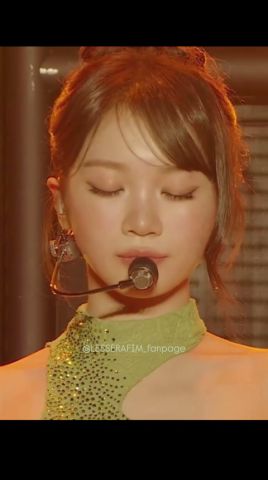 ChaeWon intro Day2 LE SSERAFIM TOUR 'PUREFLOW' IN INCHEON - YouTube