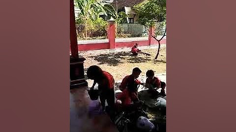 Viral anak SD kelas 1 joget entah apa yg merasukimu