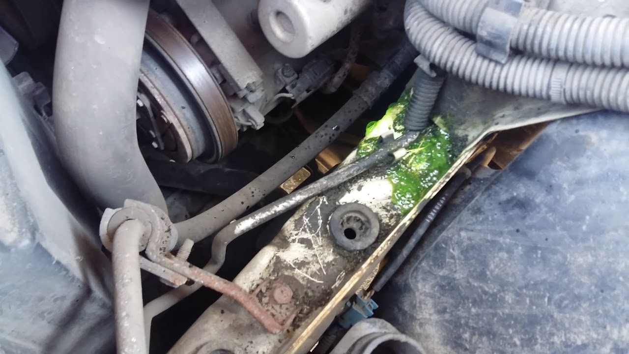 Nissan skyline v35. Лопнула трубка кондиционера - YouTube