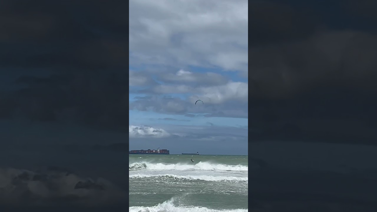 Kiteboarding hang time 💫 