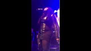 Jazmine Sullivan Dumb LIVE