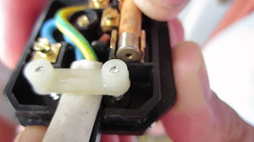 Ninja Mains Plug with loose fuse