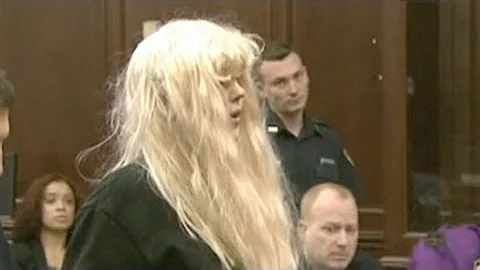 Amanda Bynes Arrested: Actress Says She's 'Suing T...