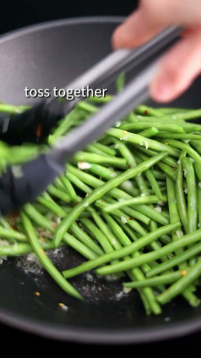 Super Easy 10-min. Garlic Green Beans
