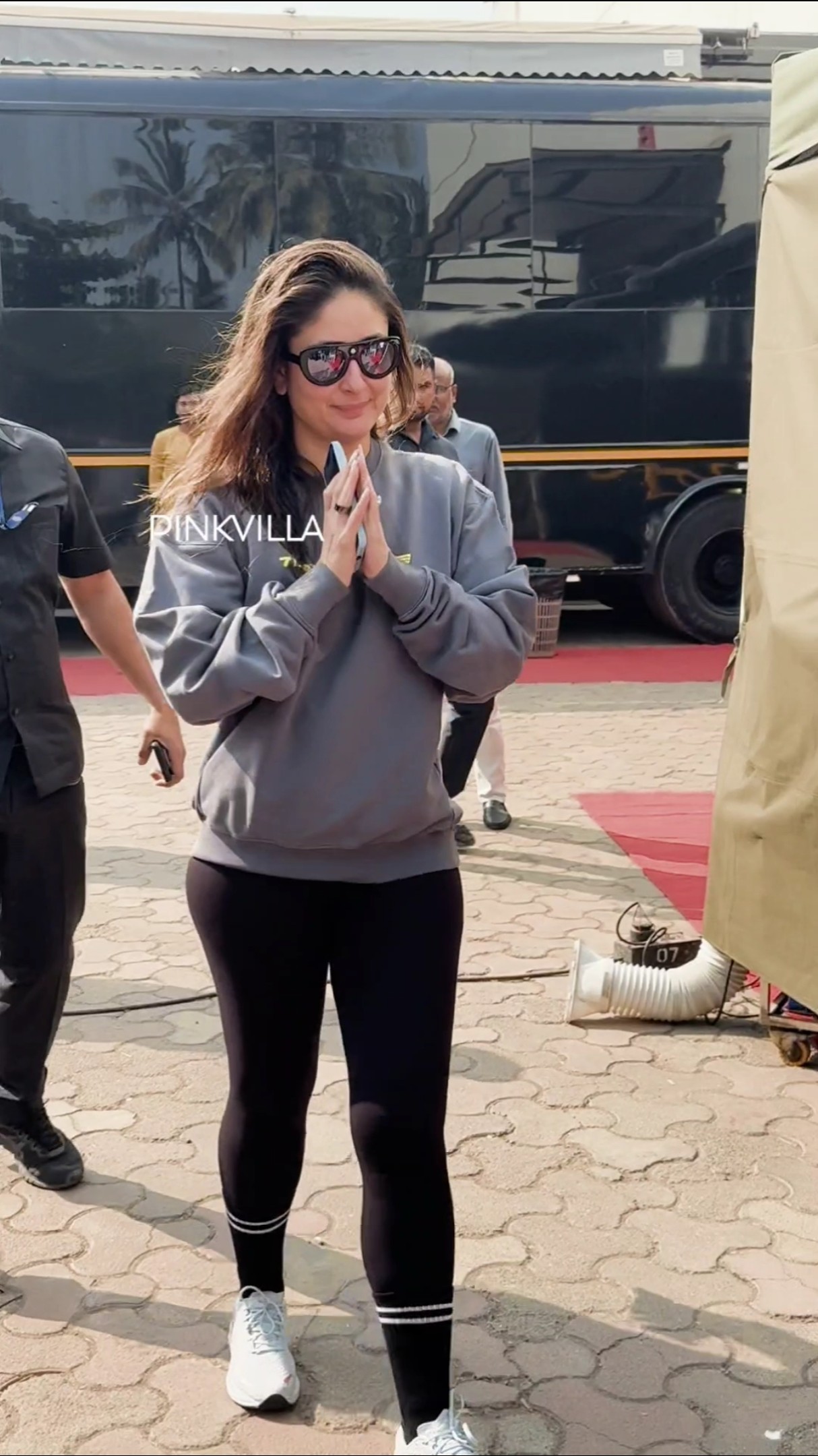 Kareena Kapoor Returns To WORK After Saif Ali Khan's ATTACK | #shorts #bollywood #couple